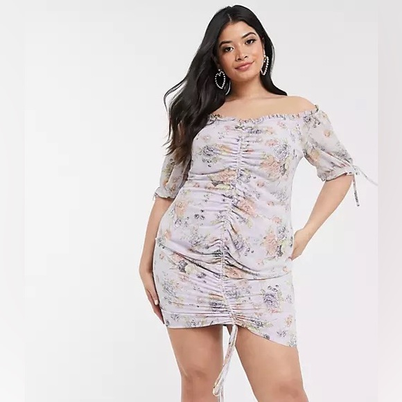 PRETTY DARLING Ruched Floral Dress - Picture 1 of 5